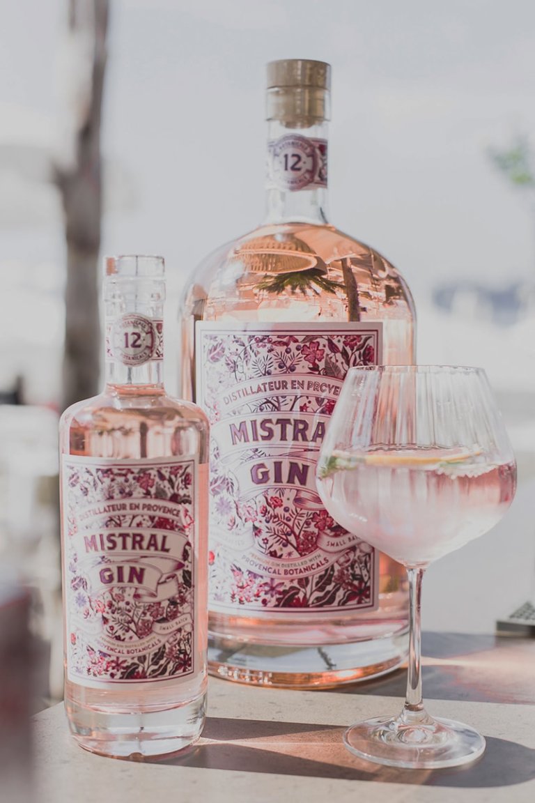 Gin original, rosé dry gin artisanal de qualité hautdegamme MistralGin