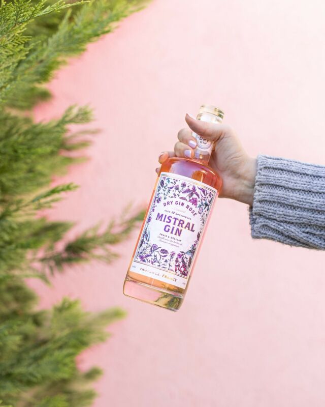 Handcrafted rosé gin, high-end quality gin - MistralGin